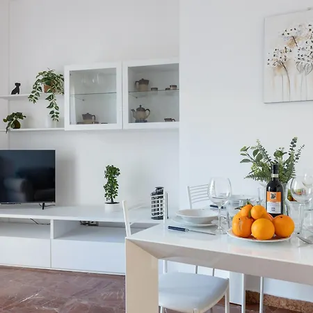Διαμέρισμα Quiet And Bright Flats With Balcony Πίζα
