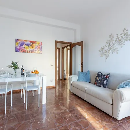 Διαμέρισμα Quiet And Bright Flats With Balcony