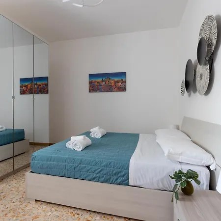 Διαμέρισμα Quiet And Bright Flats With Balcony Πίζα