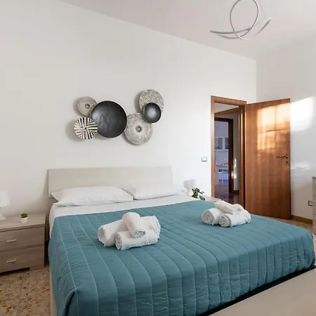 Διαμέρισμα Quiet And Bright Flats With Balcony *