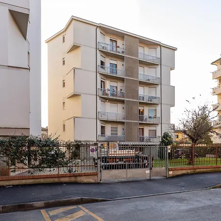 Διαμέρισμα Quiet And Bright Flats With Balcony