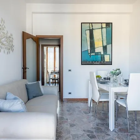 Guesthost - Quiet And Bright Flats With Balcony Apartmán